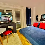 Sawa 5 Metro Wifi 70'tv Netflix Hbo Disney+ Appletv+
