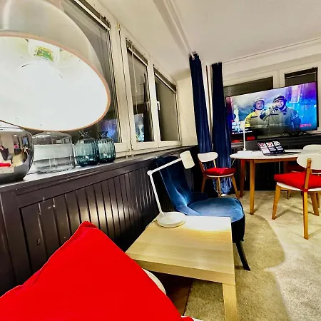 Sawa 5 Metro Wifi 70'tv Netflix Hbo Disney+ Appletv+ Warsaw