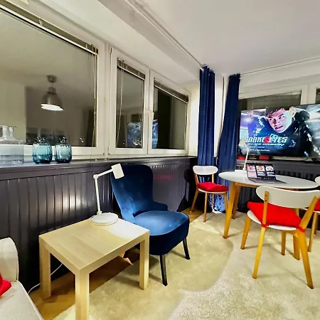 Apartment Sawa 5 Metro Wifi 70'tv Netflix Hbo Disney+ Appletv+ Warsaw