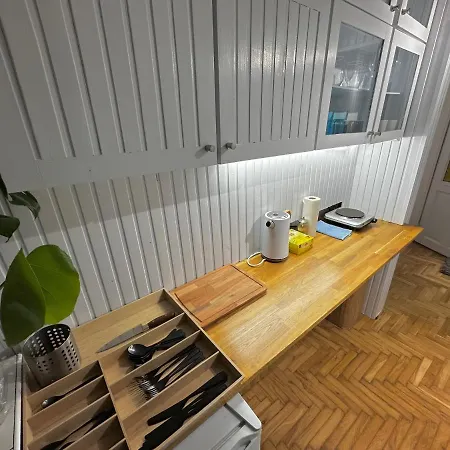 Sawa 5 Metro Wifi 70'tv Netflix Hbo Disney+ Appletv+ *