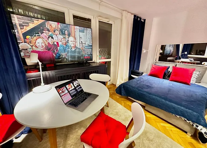 Sawa 5 Metro Wifi 70'tv Netflix Hbo Disney+ Appletv+ 公寓 *