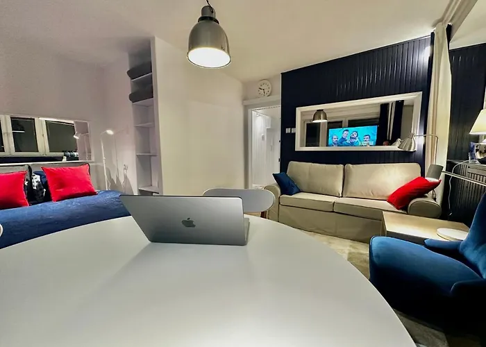 Sawa 5 Metro Wifi 70'tv Netflix Hbo Disney+ Appletv+ 公寓