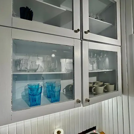 Sawa 5 Metro Wifi 70'tv Netflix Hbo Disney+ Appletv+ * وارسو