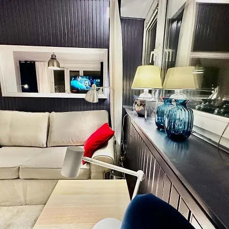 Sawa 5 Metro Wifi 70'tv Netflix Hbo Disney+ Appletv+ * وارسو